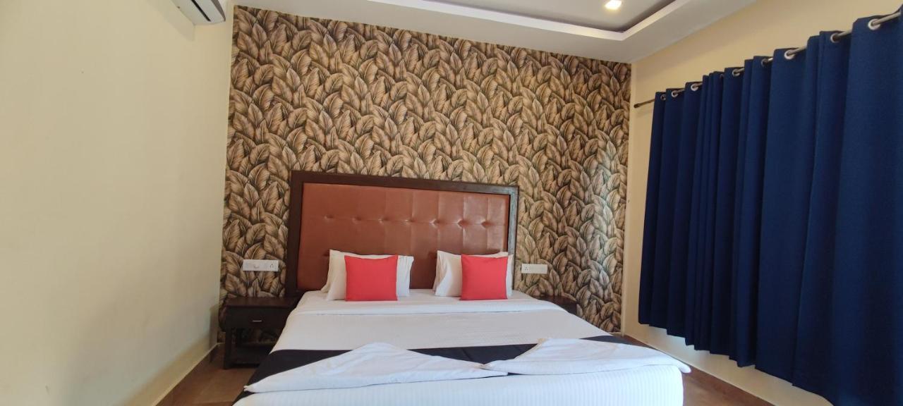 Royal Tulip Beach Cottages Arambol Esterno foto
